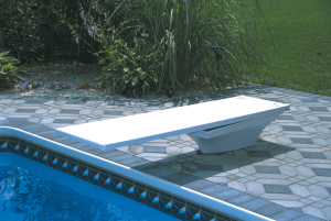 toboggan et plongeoir de piscine 